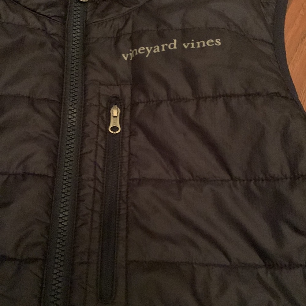 Vineyard Vines Vest - Picture 4 of 5